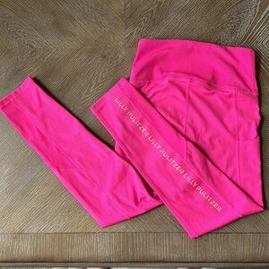 XS Lilly Pulitzer Luxletic 24" Weekender High Rise Midi Legging. Neon Pink.